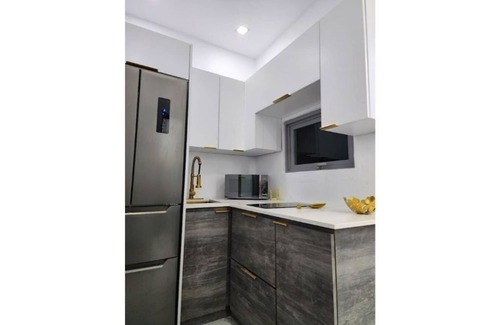 Miramar Apartment | The Garden Miramar Group House The best location ever