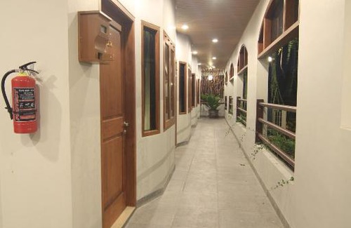 Laweyan Hotel | The Garden Suites New
