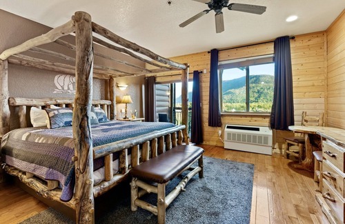 Grand Lake Cabin | The Gateway Inn