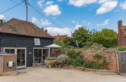 Langdon Cottage | The Nut Hatch - a holiday let that sleeps 2 guests in 1 bedroom
