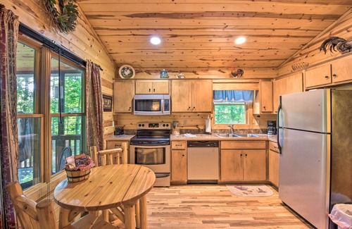 Helen Cabin | ‘The Get Away’ at the Sautee Mountain Retreat