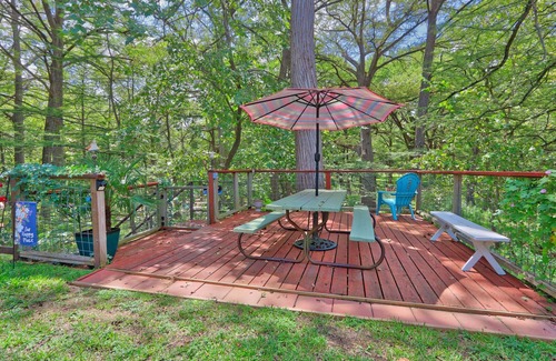 Wimberley Cottage | The Getaway on the Creek with Bright Pops of Color!