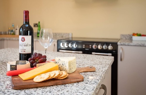 Matfen Cottage | THE GINGAN - dog friendly cottage sleeping 8 guests in 4 bedrooms