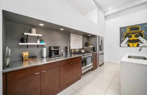 South Side Flats House | The Glassy House, Chic, Modern, 40ft Atrium, In South Side Pittsburgh