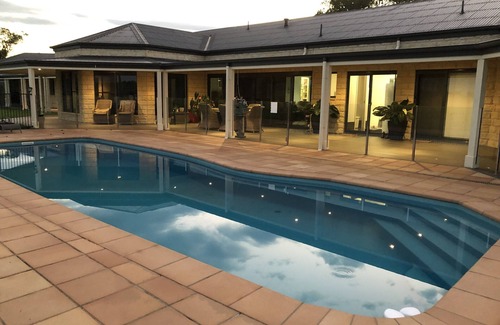 Raleigh House | The Glen State of the Art 4 bedroom apartment