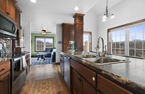 Oconto House | The Goat House | Waterfront | Hottub | 3 Acres | 5 Bedrooms