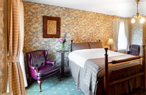Lebanon Hotel | The Golden Lamb