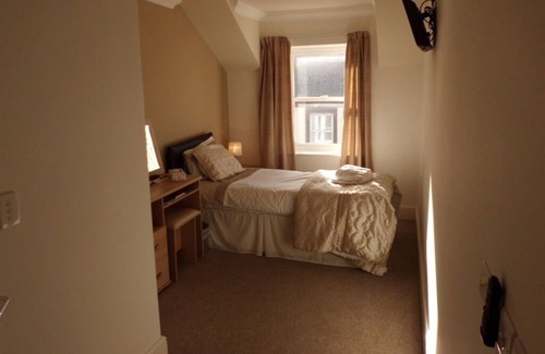 Maryport Bed & Breakfast | The Golden Lion Hotel