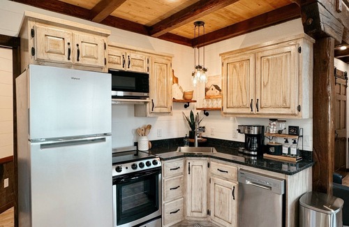 Seymour Cabin | The Grainery is a cozy farm stay, nestled in the Ozark hills