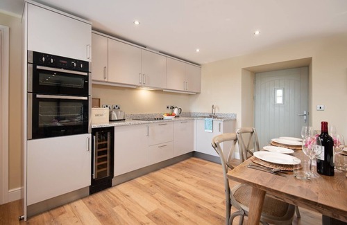 Matfen Cottage | THE GRANARY - Dog friendly cottage sleeping 4 near Hadrian's Wall and Corbridge