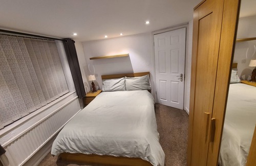 Droylsden House | The Grand near Etihad and Coop Live