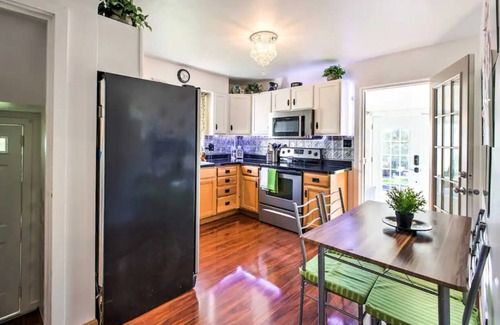 Hummelstown House | The Grand OasisnRetreat !