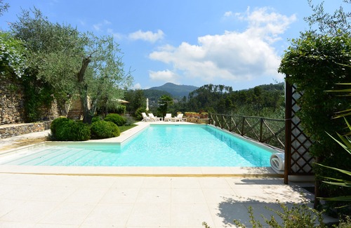 Garlenda House | The GRAPEFRUIT HOUSE, an old mill of the 19th century, near Alassio and Albenga.