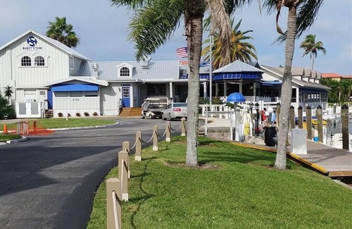 Burnt Store Condo | The Great Escape in SW Florida on Gulf between Ft. Meyers & Punta G.