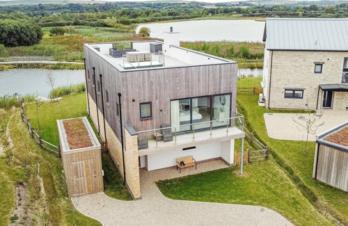 Holworth House | The Great Escape (WI02), beautiful lakeside property with lake access