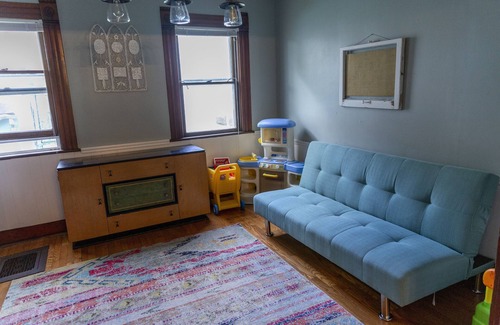 Emporia House | The Green House-Entire 3 Bedroom, located Minutes From Downtown Emporia And ESU