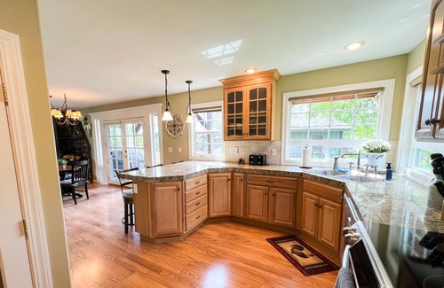 Burney Cottage | The Guest Cottage at Rocky Ranch - 6 miles from Burney Falls