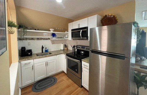 Ohio City Apartment | The Guest House in Ohio City - Mehmaan Khana