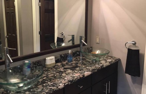 Thompson Ridge Apartment | the Guest Suite at Dunhill Pond