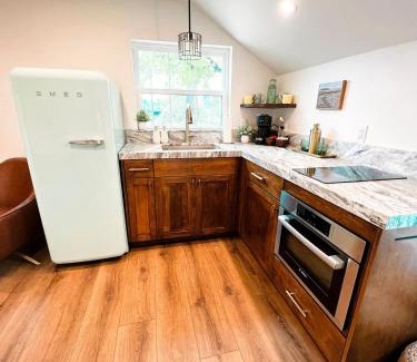 Reno House | The Guesthouse with Pool and Hot Tub Near Casinos