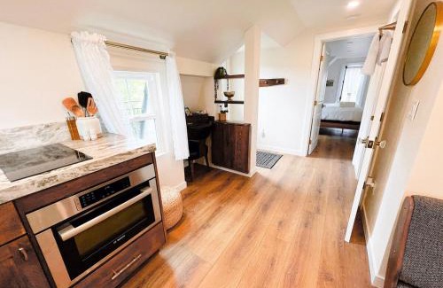 Reno House | The Guesthouse with Pool and Hot Tub Near Casinos