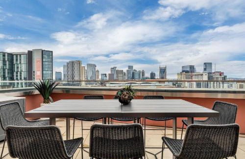 The Gulch Apartment | The Gulch Music Row Broadway Nashville Parking