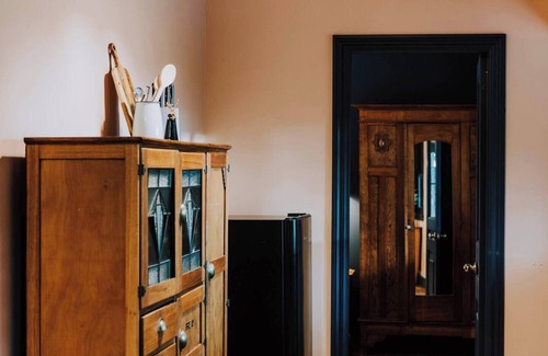 Budgee Budgee Cabin | The Gully Dreamy Cabin on Acres of Outback Charm