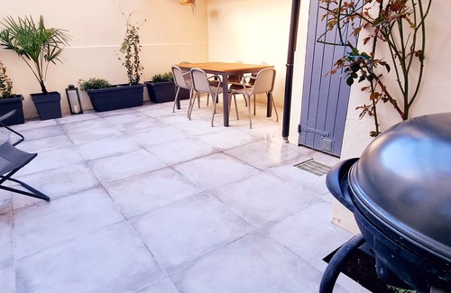 Cote Ouest Ormeaux Apartment | The hacienda - Patio Terrace - Center/Beach 5 min
