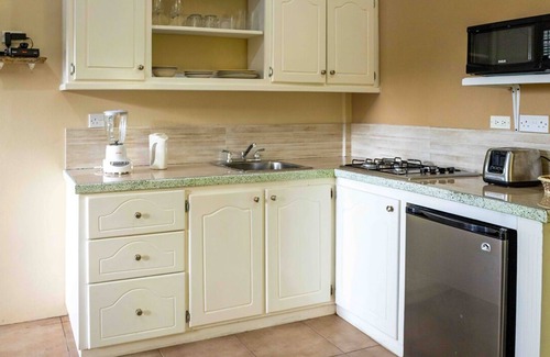 Rodney Bay Apartment | The Hamlet Suites - Bright and spacious Studio Apartment 1