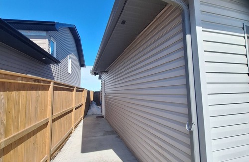 Saskatoon Apartment | The Hampton Suite(close to the Airport & Downtown)
