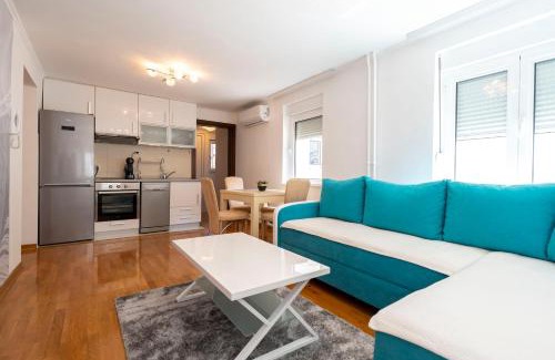 Vukov Spomenik Apartment | The Harmony Away from Home