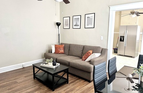 Evansville Apartment | The Harrison C - 1BR/1BA APT steps from Riverfront