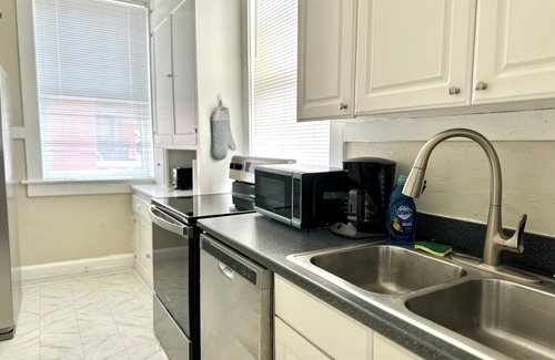 Evansville Apartment | The Harrison C - 1BR/1BA APT steps from Riverfront