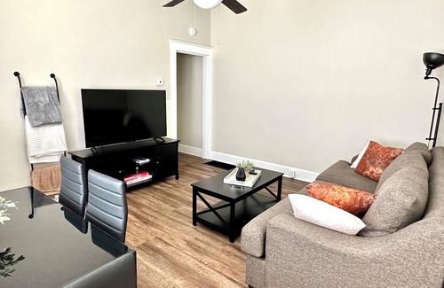 Evansville Apartment | The Harrison C - 1BR/1BA APT steps from Riverfront