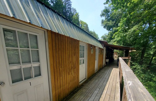 Madison House | THE HAVEN, Log cabin in the woods minutes from downtown Madison. Whole House