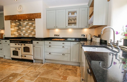 Tirabad Cottage | THE HAYLOFT, family friendly, luxury holiday cottage in Bleddfa