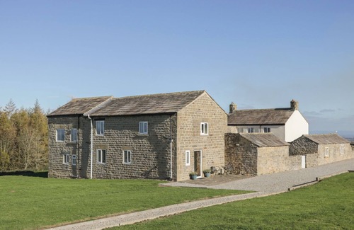 East Witton Cottage | THE HAYLOFT, pet friendly, character holiday cottage in Masham