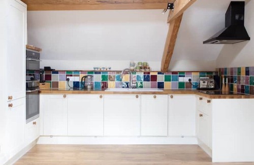 Littlebredy House | The Hayloft, Washing Pool Barns - suite for two