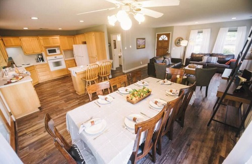 Paso Robles House | The Haymakers Inn - Large Outdoor Space
