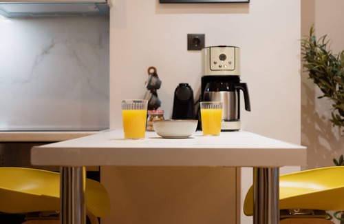 Filopappou Apartment | The Heart Of Athens