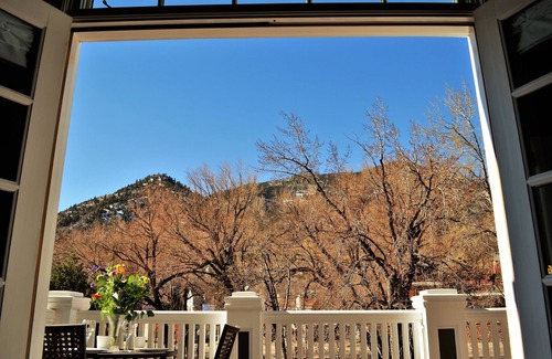 Manitou Springs Historic District Apartment | The Heart of Manitou Springs. Award-winning. Luxurious. Romantic. 2nd Floor East