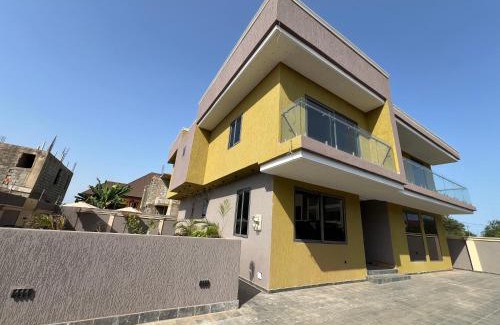 Santeo House | The heart of Nanakrom