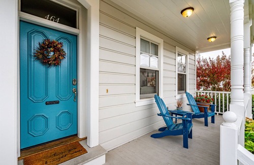 Sonoma House | The Heart of Sonoma Plaza: Stylish 1877 Victorian