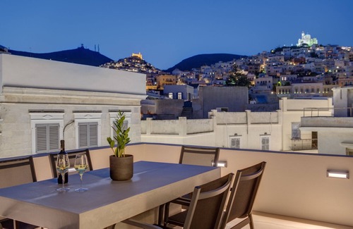 Ermoupoli House | The Heart of Syra - Your Home in Ermoupolis