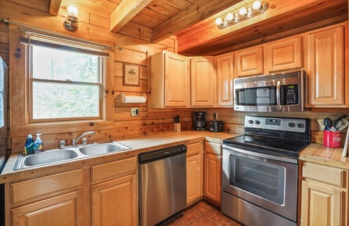 Carbon Hill Cabin | The Hemlock Cabin | Hocking Hills