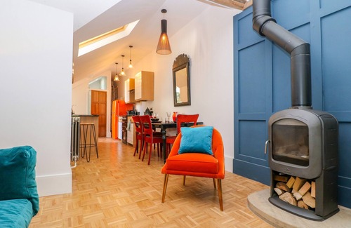 Little Coxwell Cottage | THE HEMMEL, pet friendly, character holiday cottage in Faringdon