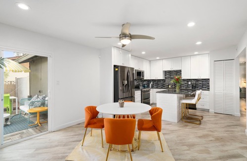 Tempe House | The Hermosa House: Centrally Located with Stellar Amenities and a Relaxing Yard