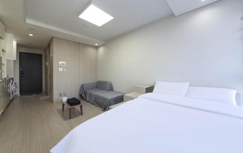 Yeon-dong Apartment | The Hide City