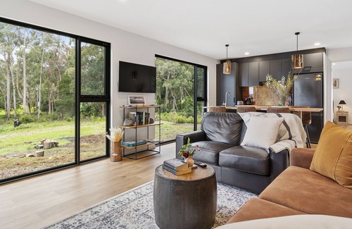 Lunawanna House | The Hide On Cloudy - 2 Bedrooms Private Retreat on Bruny Island