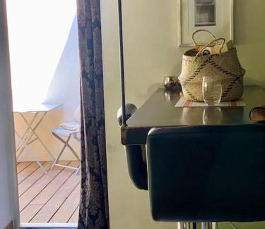 Nebias House | The Hideaway